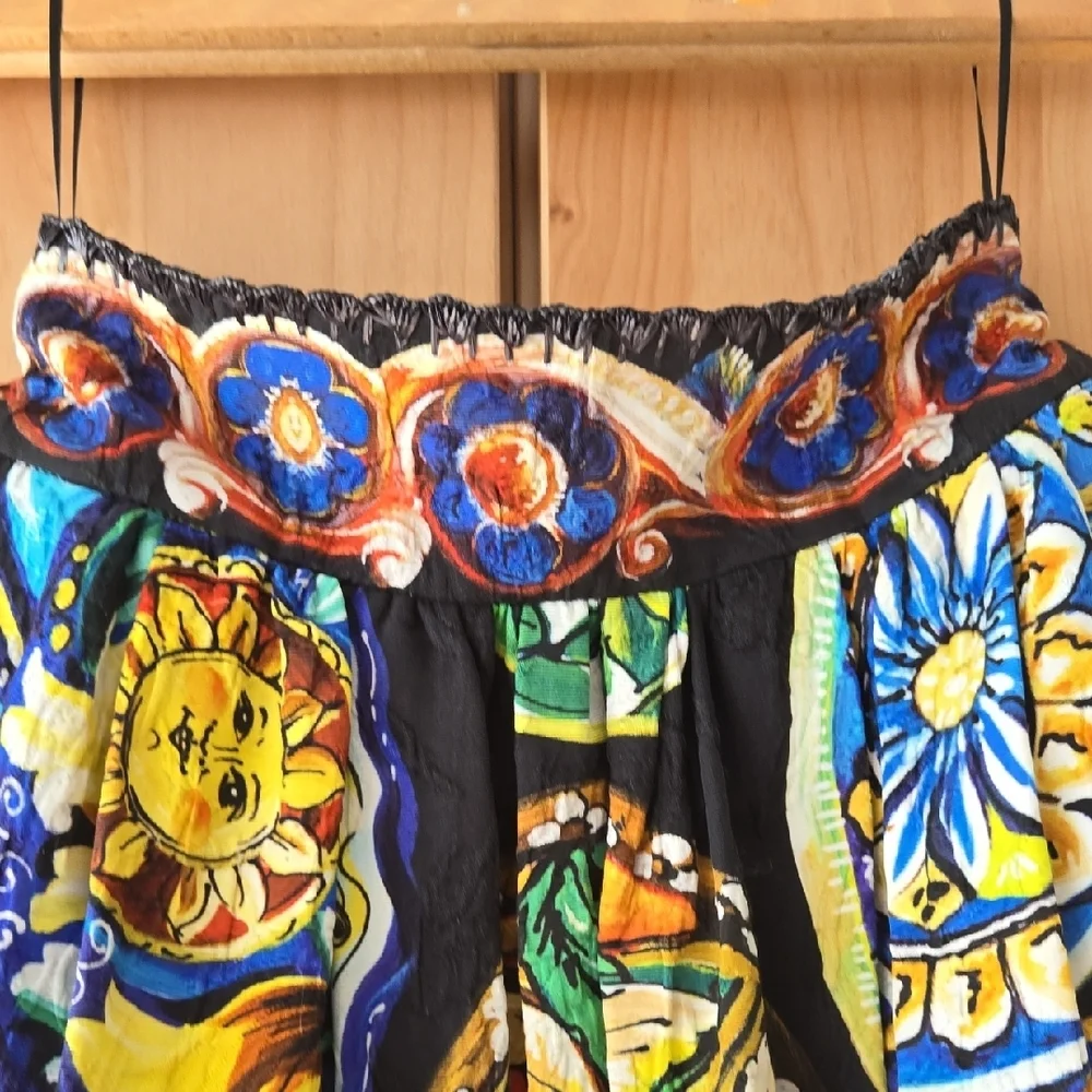 Dolce & Gabbana Black Blue Graphic Skirt, Authentic, Italian Chic, Riviera Style - Picture 5 of 10